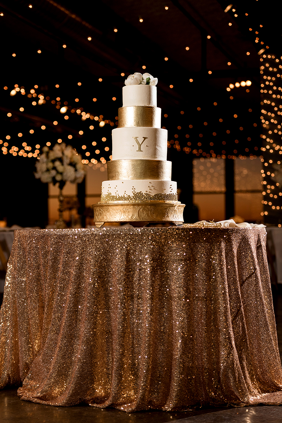 neo on new years eve wedding cake from the cakery by ashley fisher photography