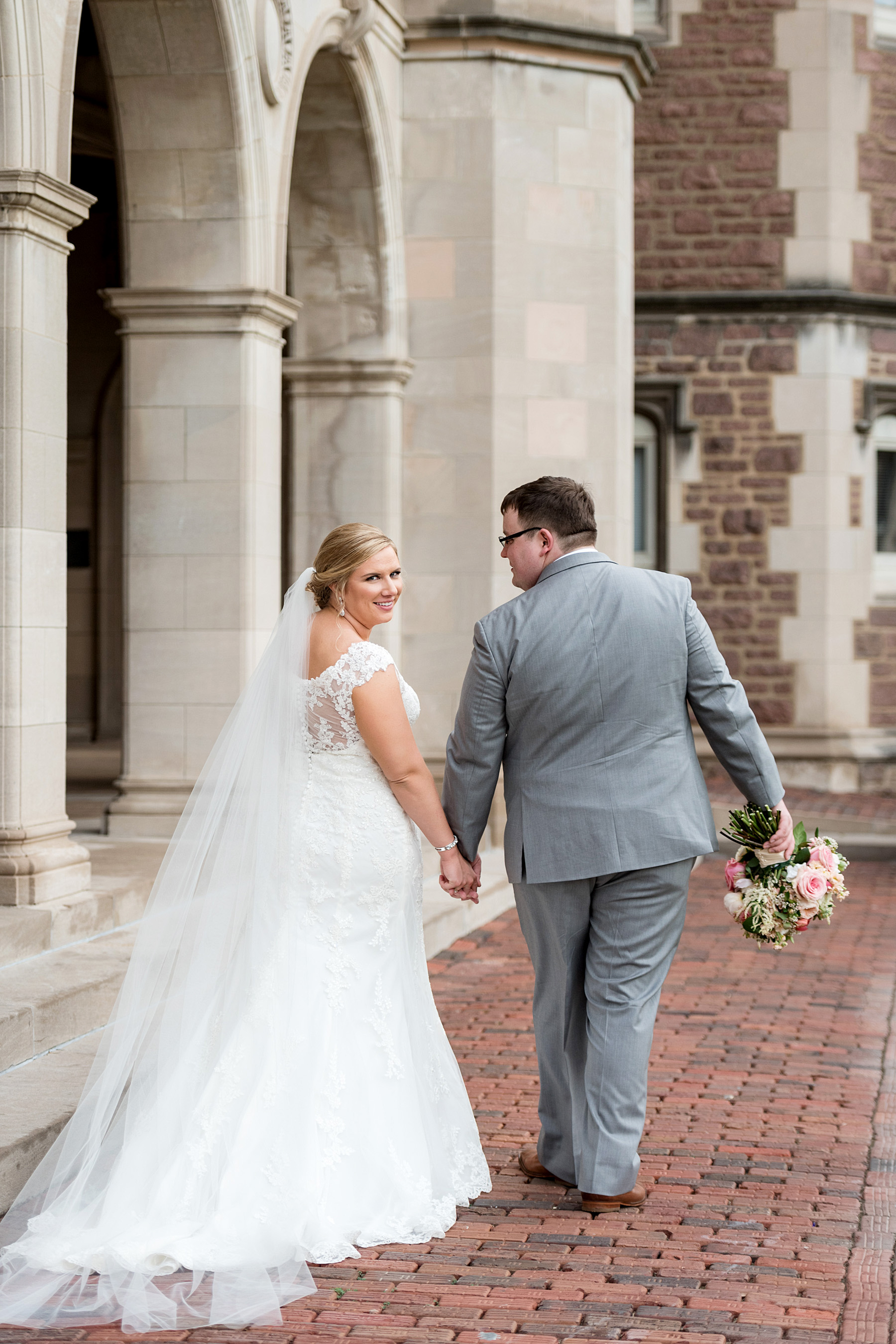 photo of bride and groom at washington university by ashley fisher photography