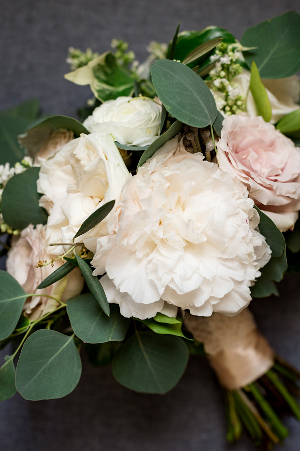 photo of bridal bouquet from poppies flowers by ashley fisher photography