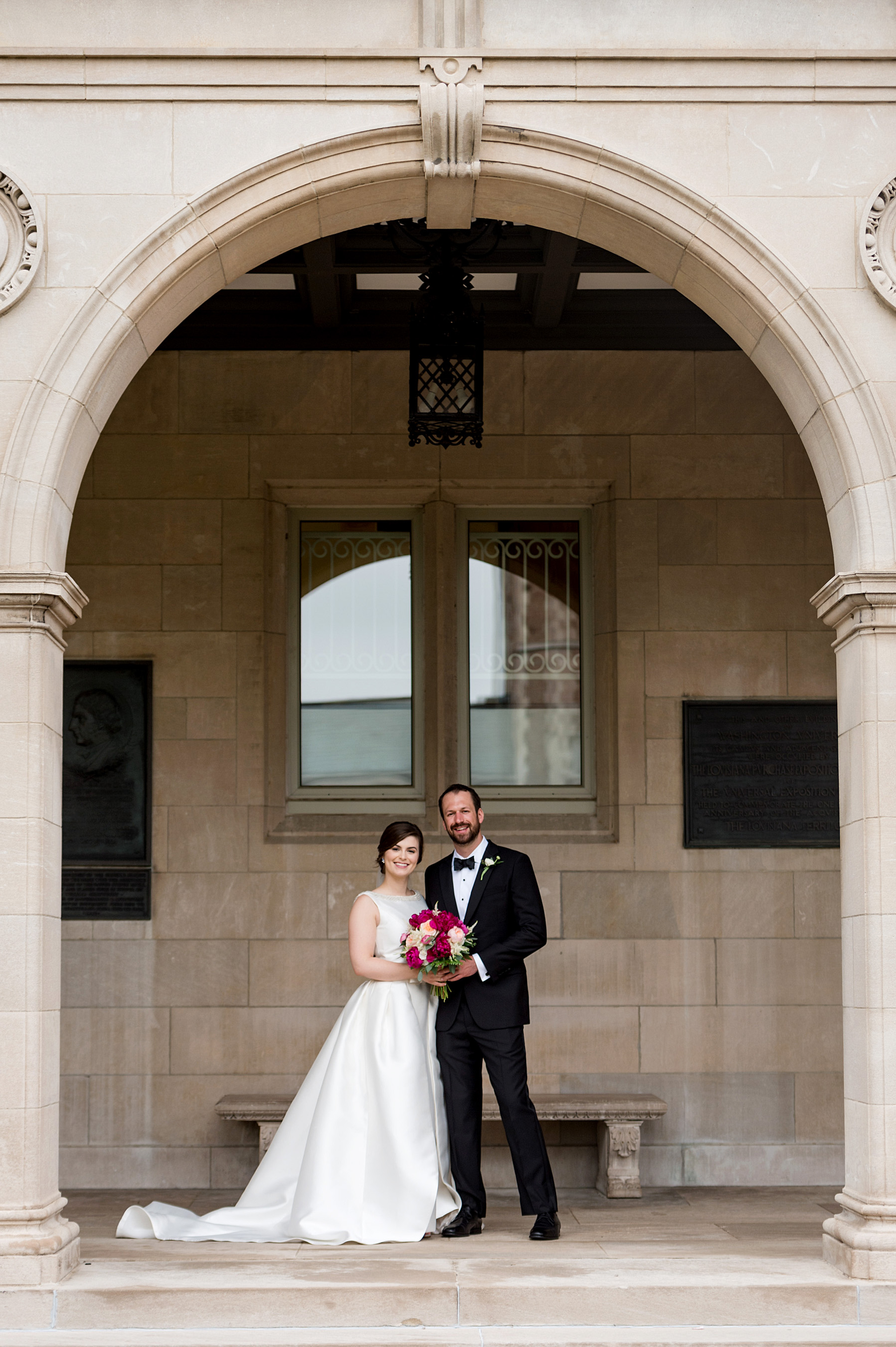 photo of first look at washington university by ashley fisher photography