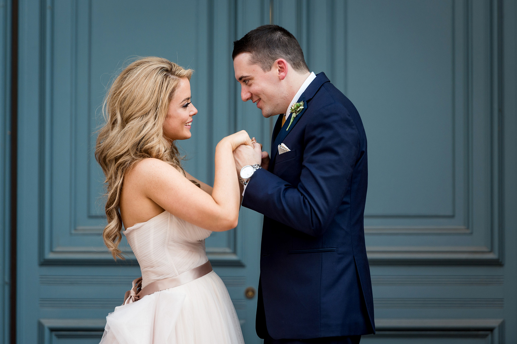 photo of bride and groom at Old Post Office Plaza by Ashley Fisher Photography