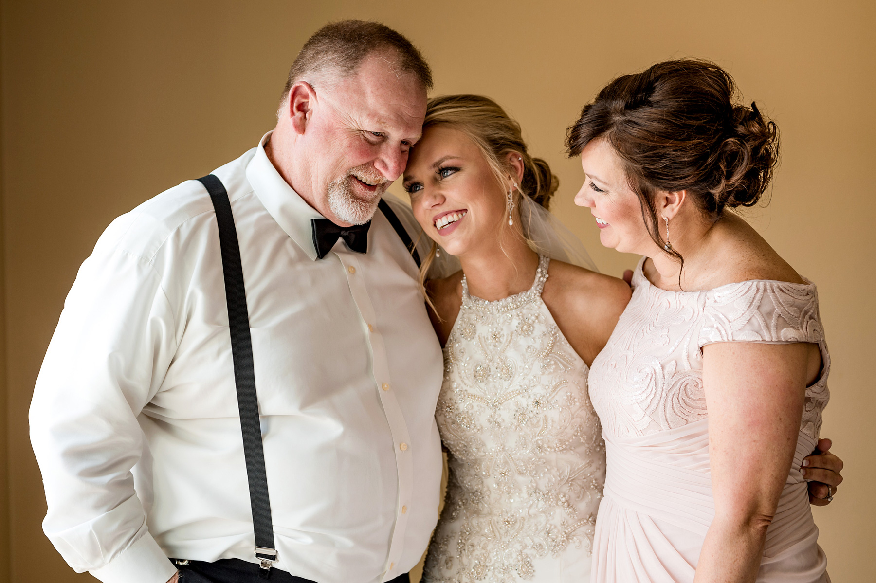 photo of bride's family at white mule winery by ashley fisher photography