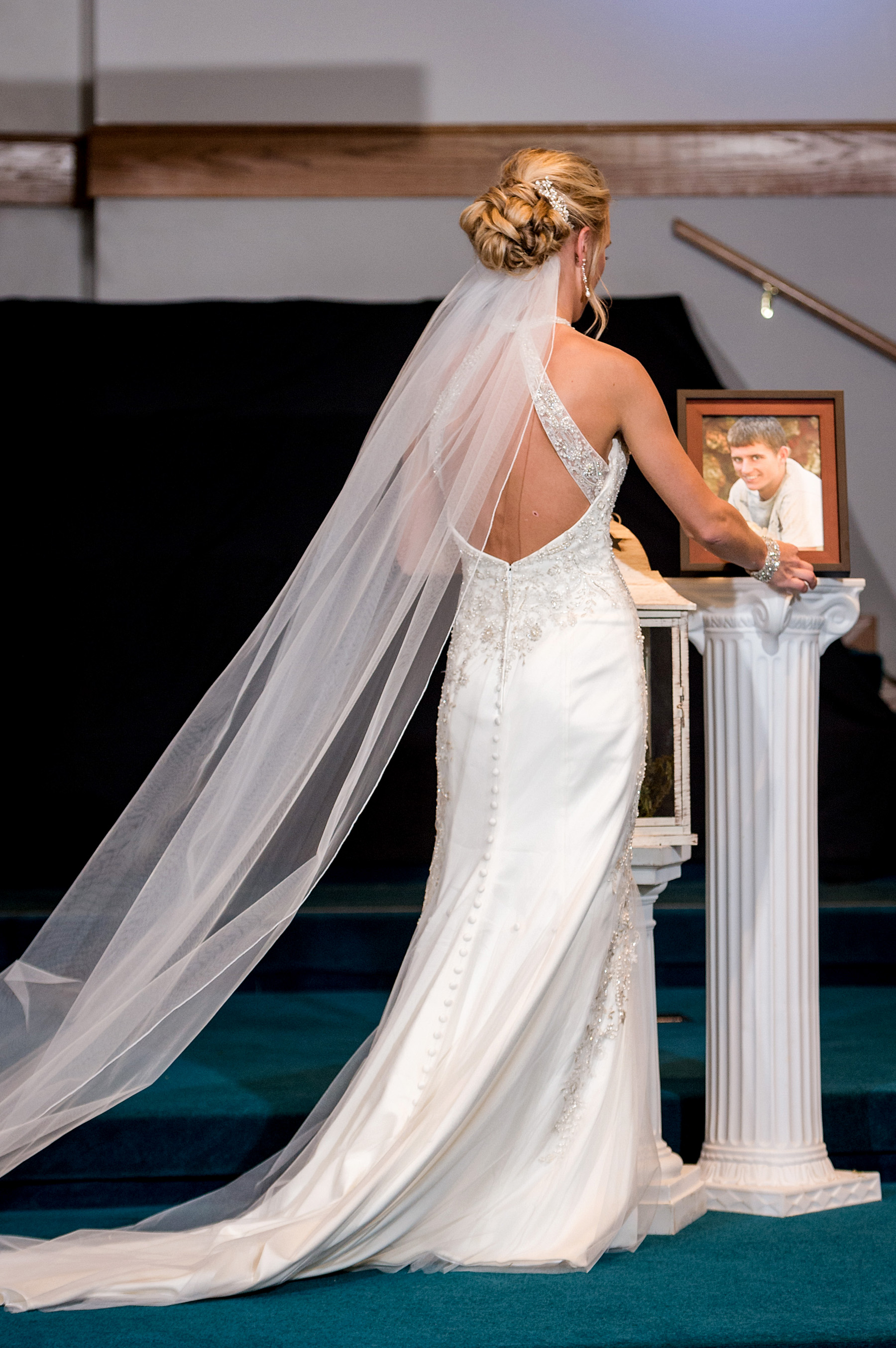 photo of bride honoring her late brother by ashley fisher photography