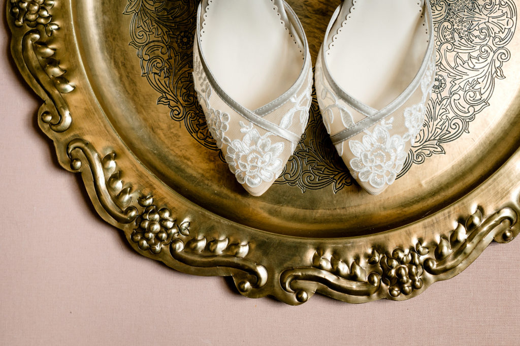 bridal shoe layflat