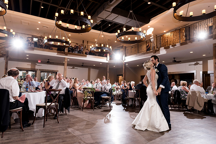 silver oaks chateau best wedding venue in st louis by ashley fisher photography