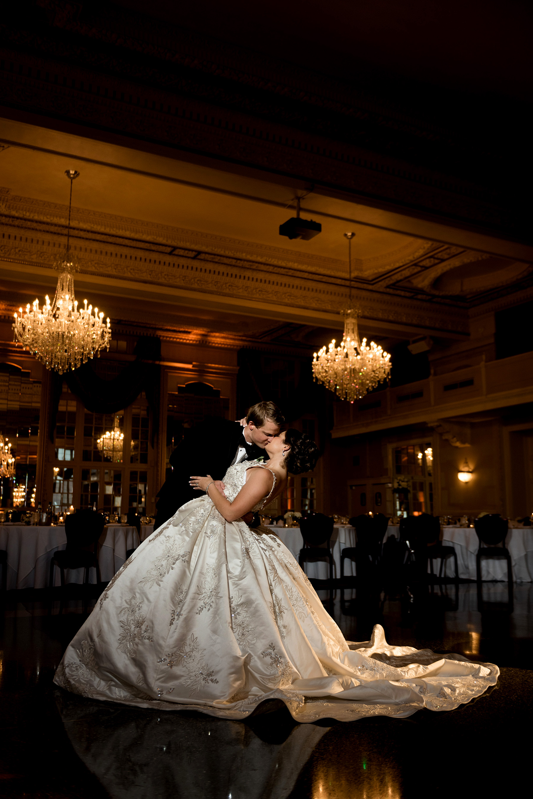 Saint Louis Wedding Photographer | Missouri Athletic Club WeddingAshley ...